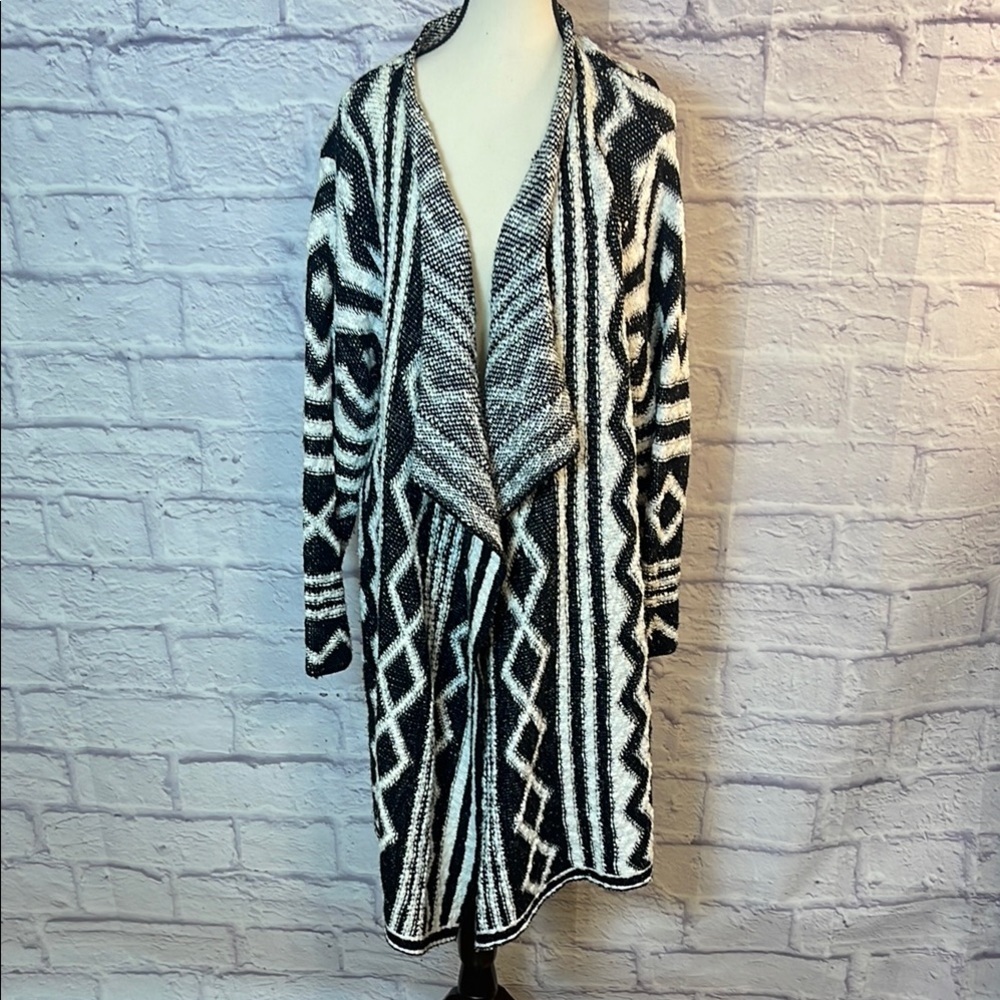 Chic Anthropologie Black/White Cardigan Sweater Geometric Pattern 4X Open Front